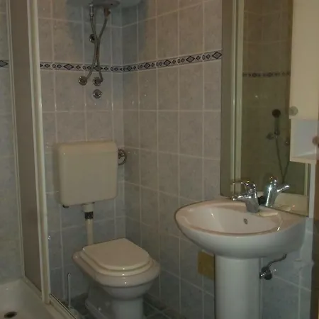 Apartments Davor Jadrtovac Room photo