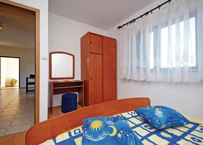 Apartments Davor