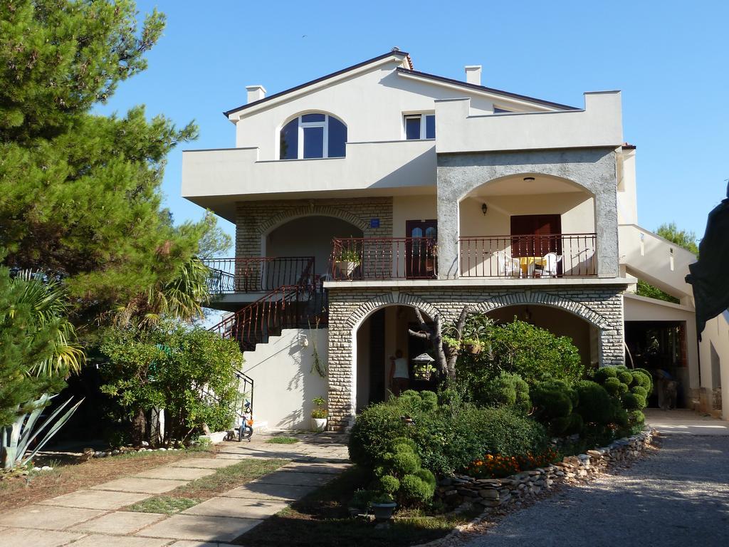 Davor Apartment *